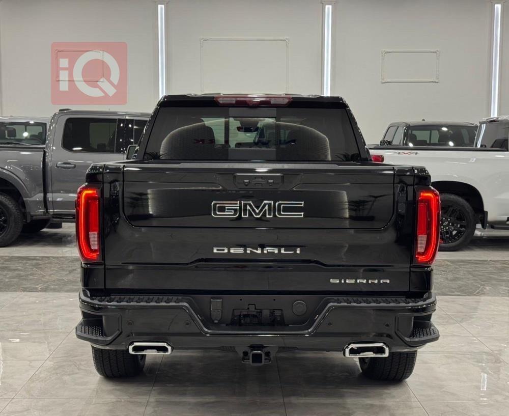 GMC Sierra